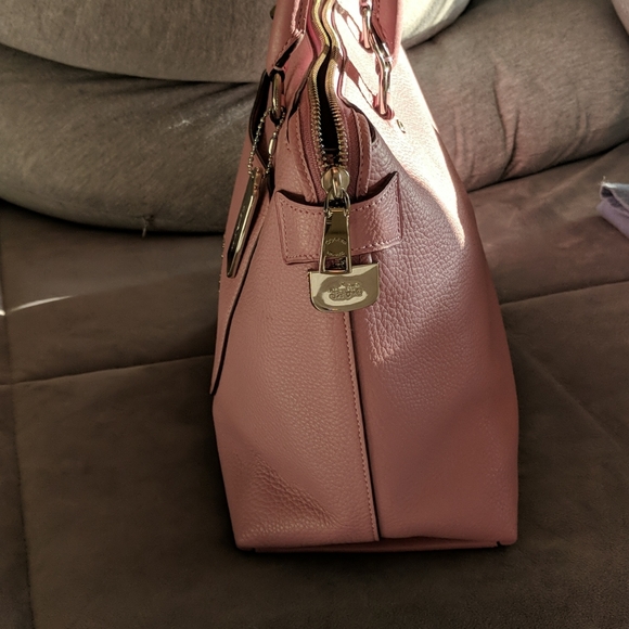NWOT Coach purse in pink - Picture 2 of 4